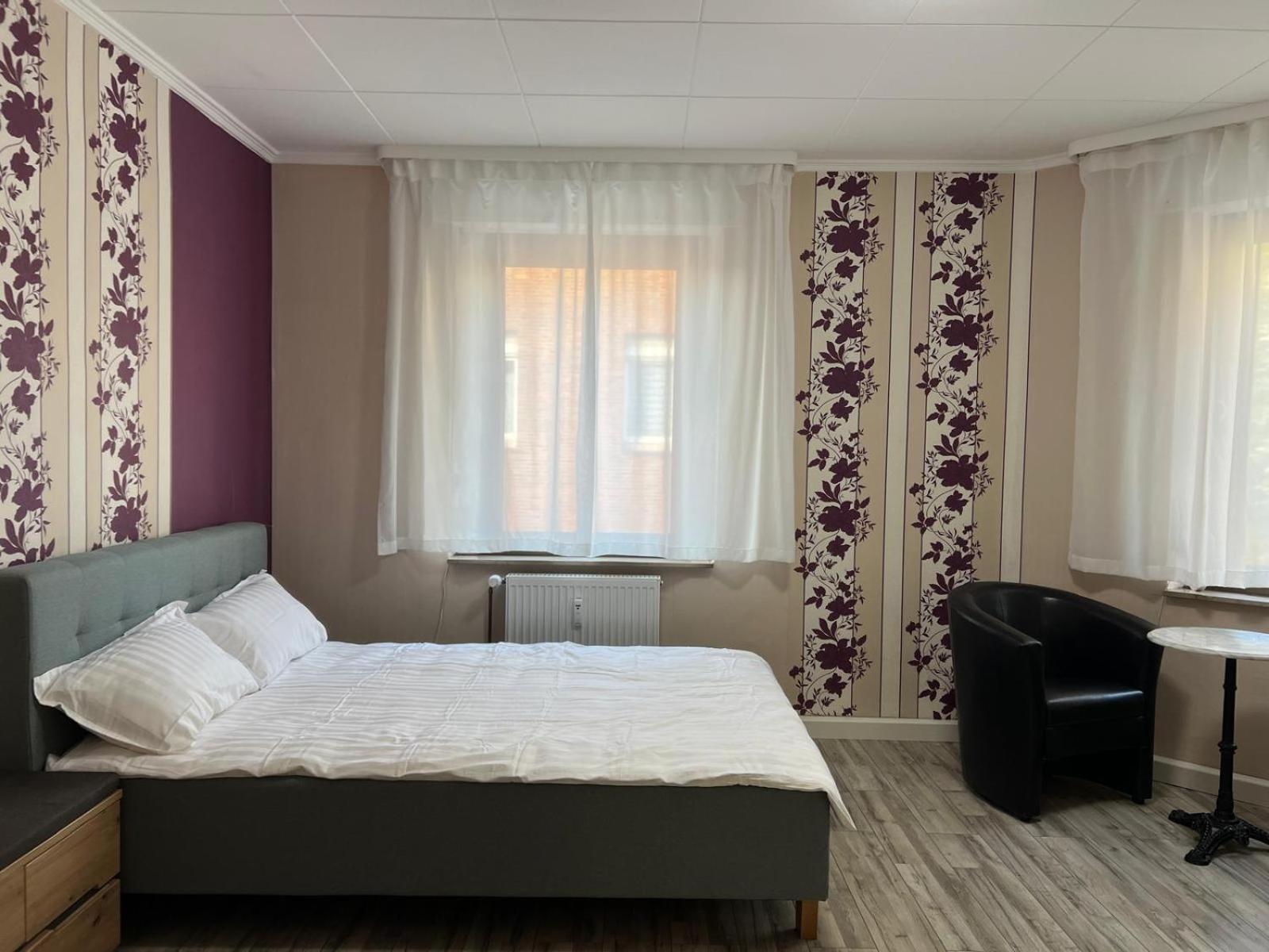 Bequemes Zimmer In Moderner Unterkunft My Pension ドゥイスブルグ エクステリア 写真